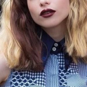 Meet your Posher, Zelli